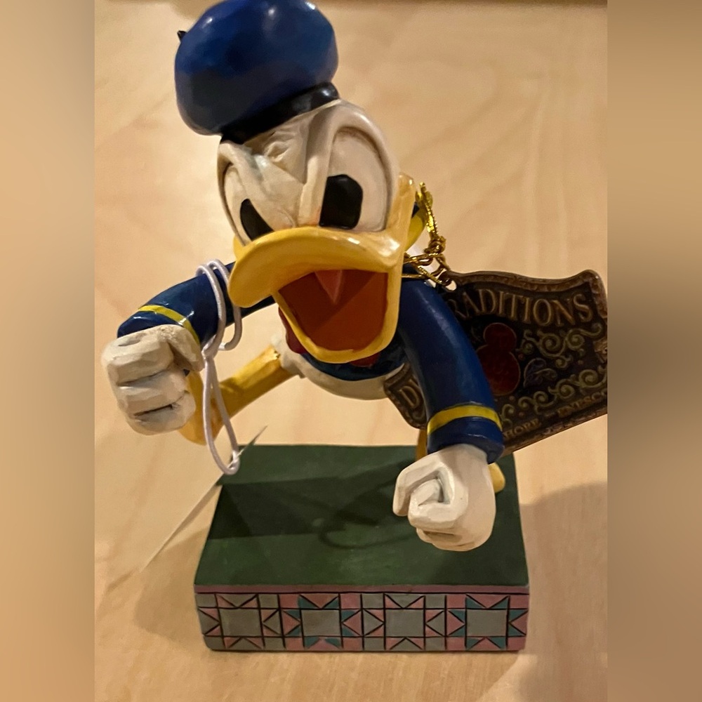 NWT Disney Traditions “Fowl Temper” Donald Duck Figurine Walt Disney Showcase